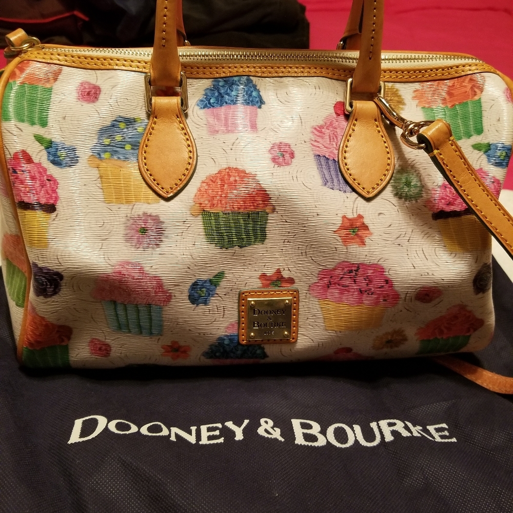 Dooney & Bourke Bag